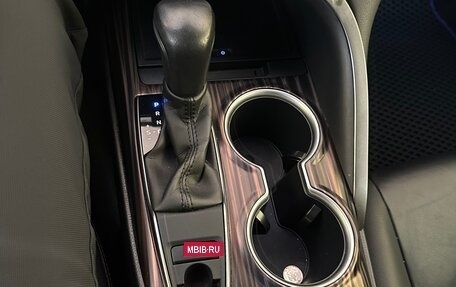 Toyota Camry, 2020 год, 3 270 000 рублей, 19 фотография