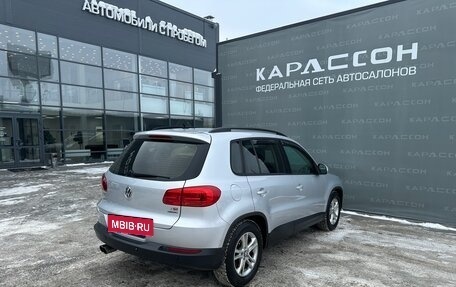 Volkswagen Tiguan I, 2011 год, 997 000 рублей, 2 фотография