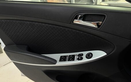 Hyundai Solaris II рестайлинг, 2013 год, 1 200 000 рублей, 15 фотография