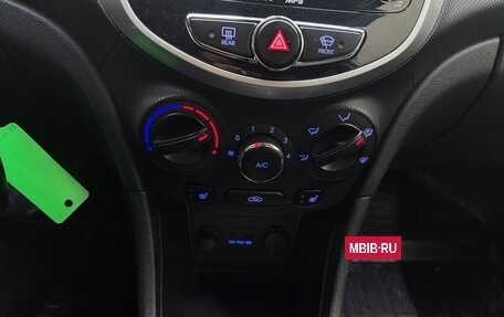 Hyundai Solaris II рестайлинг, 2013 год, 1 200 000 рублей, 17 фотография