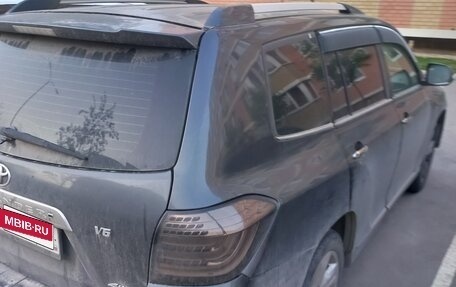 Toyota Highlander III, 2011 год, 1 450 000 рублей, 2 фотография