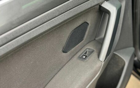 Volkswagen Tiguan II, 2018 год, 2 590 000 рублей, 7 фотография