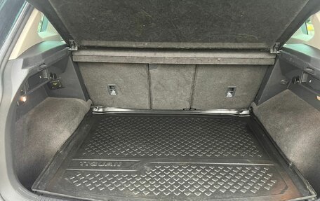 Volkswagen Tiguan II, 2018 год, 2 590 000 рублей, 4 фотография