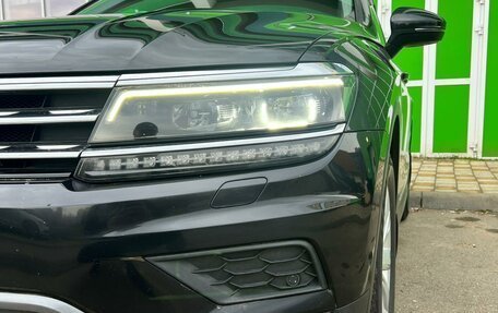 Volkswagen Tiguan II, 2018 год, 2 590 000 рублей, 10 фотография