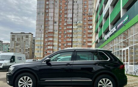 Volkswagen Tiguan II, 2018 год, 2 590 000 рублей, 5 фотография