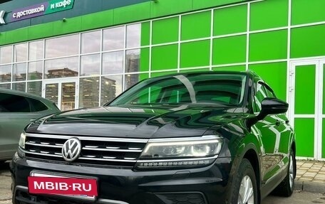 Volkswagen Tiguan II, 2018 год, 2 590 000 рублей, 8 фотография