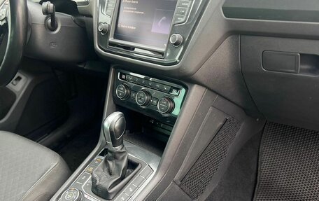 Volkswagen Tiguan II, 2018 год, 2 590 000 рублей, 16 фотография