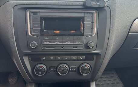 Volkswagen Jetta VI, 2016 год, 1 090 000 рублей, 14 фотография