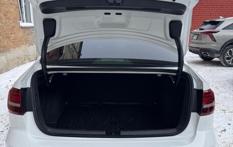 Volkswagen Jetta VI, 2016 год, 1 090 000 рублей, 18 фотография