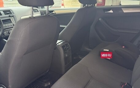 Volkswagen Jetta VI, 2016 год, 1 090 000 рублей, 12 фотография