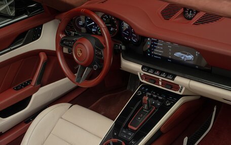 Porsche 911, 2022 год, 17 500 000 рублей, 16 фотография