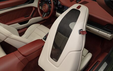 Porsche 911, 2022 год, 17 500 000 рублей, 36 фотография