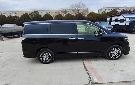 Nissan Elgrand III, 2019 год, 3 400 000 рублей, 3 фотография