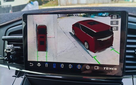 Nissan Elgrand III, 2019 год, 3 400 000 рублей, 12 фотография