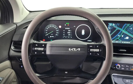 KIA Carnival, 2025 год, 6 100 000 рублей, 13 фотография