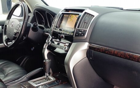 Toyota Land Cruiser 200, 2012 год, 3 600 000 рублей, 10 фотография