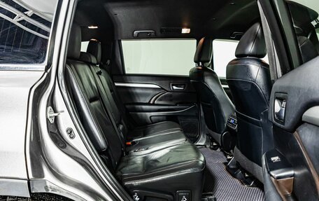 Toyota Highlander III, 2014 год, 2 369 000 рублей, 13 фотография