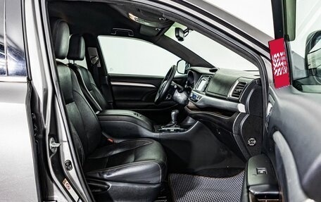 Toyota Highlander III, 2014 год, 2 369 000 рублей, 11 фотография