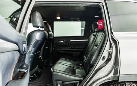 Toyota Highlander III, 2014 год, 2 369 000 рублей, 14 фотография