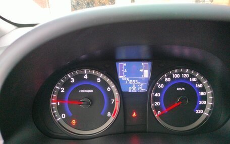 Hyundai Solaris II рестайлинг, 2016 год, 1 150 000 рублей, 13 фотография