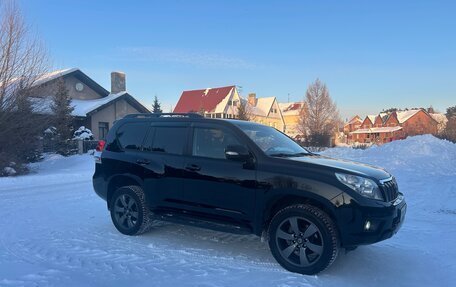 Toyota Land Cruiser Prado 150 рестайлинг 2, 2011 год, 3 350 000 рублей, 2 фотография