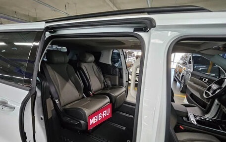 KIA Carnival, 2025 год, 6 100 000 рублей, 13 фотография