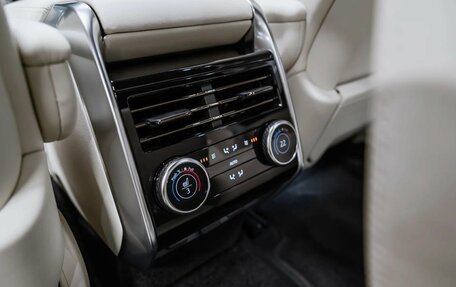 Land Rover Range Rover IV рестайлинг, 2025 год, 23 800 000 рублей, 24 фотография