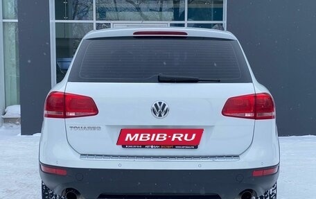 Volkswagen Touareg III, 2013 год, 2 199 000 рублей, 4 фотография