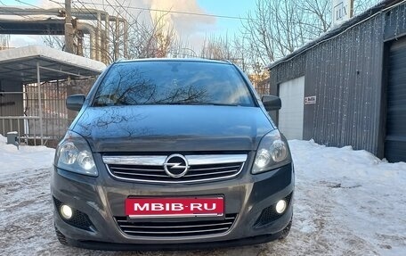 Opel Zafira B, 2013 год, 959 000 рублей, 1 фотография
