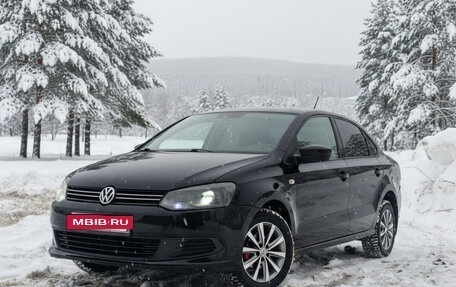 Volkswagen Polo VI (EU Market), 2011 год, 715 000 рублей, 1 фотография