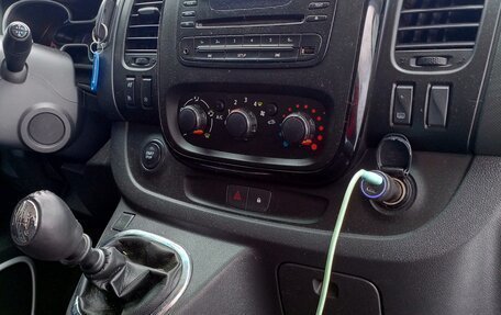 Opel Vivaro B, 2017 год, 2 100 000 рублей, 11 фотография