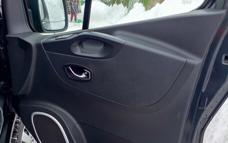 Opel Vivaro B, 2017 год, 2 100 000 рублей, 21 фотография