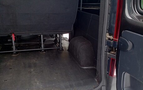 Opel Vivaro B, 2017 год, 2 100 000 рублей, 40 фотография