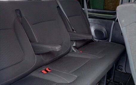 Opel Vivaro B, 2017 год, 2 100 000 рублей, 36 фотография