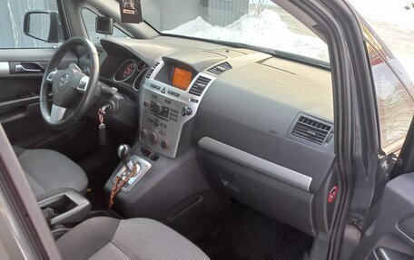 Opel Zafira B, 2013 год, 959 000 рублей, 9 фотография