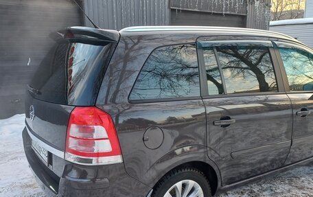 Opel Zafira B, 2013 год, 959 000 рублей, 19 фотография