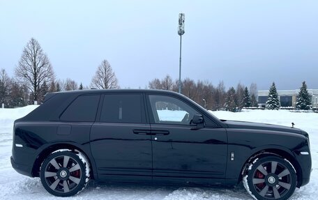 Rolls-Royce Cullinan, 2021 год, 38 000 000 рублей, 2 фотография