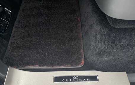 Rolls-Royce Cullinan, 2021 год, 38 000 000 рублей, 36 фотография