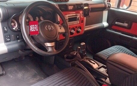 Toyota FJ Cruiser, 2013 год, 4 550 000 рублей, 8 фотография