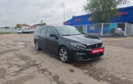 Peugeot 308 II, 2018 год, 1 570 000 рублей, 13 фотография