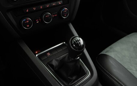 Volkswagen Jetta VI, 2015 год, 1 263 055 рублей, 16 фотография