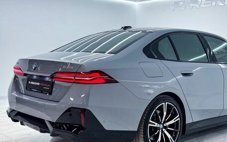 BMW 5 серия, 2025 год, 9 200 000 рублей, 34 фотография