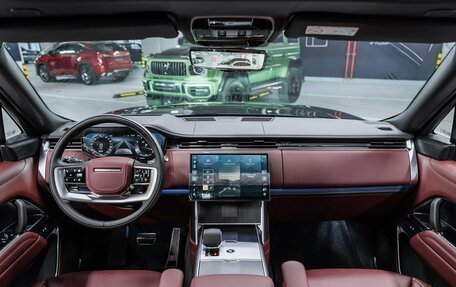 Land Rover Range Rover IV рестайлинг, 2025 год, 26 700 000 рублей, 2 фотография