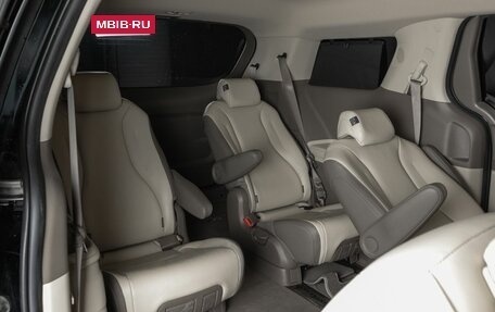 KIA Carnival, 2021 год, 3 750 000 рублей, 9 фотография