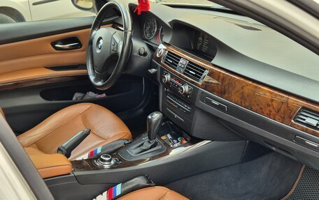 BMW 3 серия, 2010 год, 1 400 000 рублей, 13 фотография
