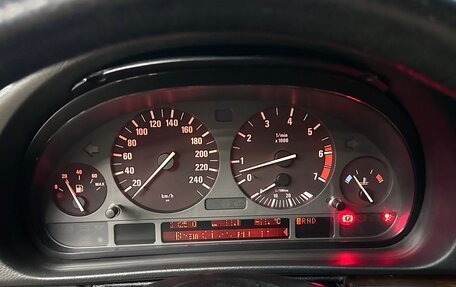 BMW 7 серия, 1996 год, 1 350 000 рублей, 11 фотография