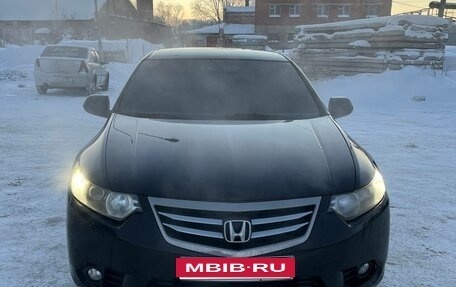 Honda Accord VIII рестайлинг, 2012 год, 1 090 000 рублей, 3 фотография
