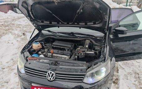 Volkswagen Polo VI (EU Market), 2011 год, 715 000 рублей, 3 фотография