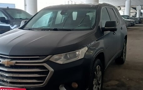 Chevrolet Traverse II, 2021 год, 3 200 000 рублей, 2 фотография
