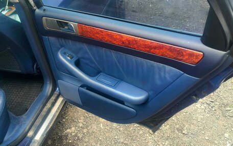 Audi A6, 1999 год, 270 000 рублей, 10 фотография